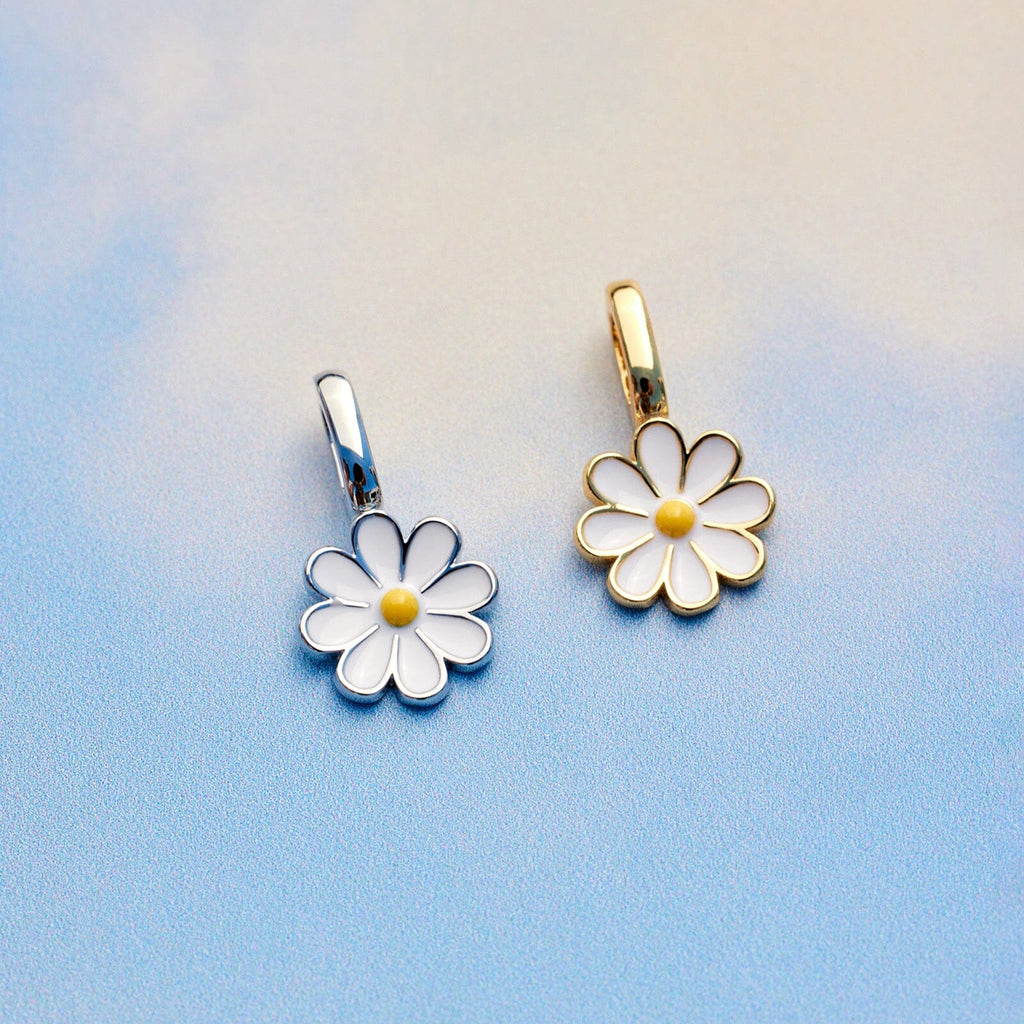 Harper Daisy Charm